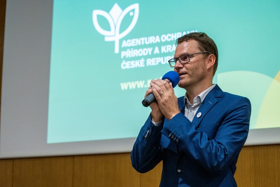 Pavel Pichler mluví na konferenci